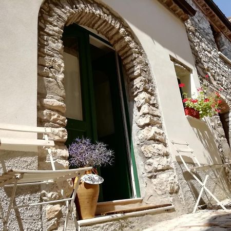 B&B Il Buon Cammino Roccamandolfi Dış mekan fotoğraf